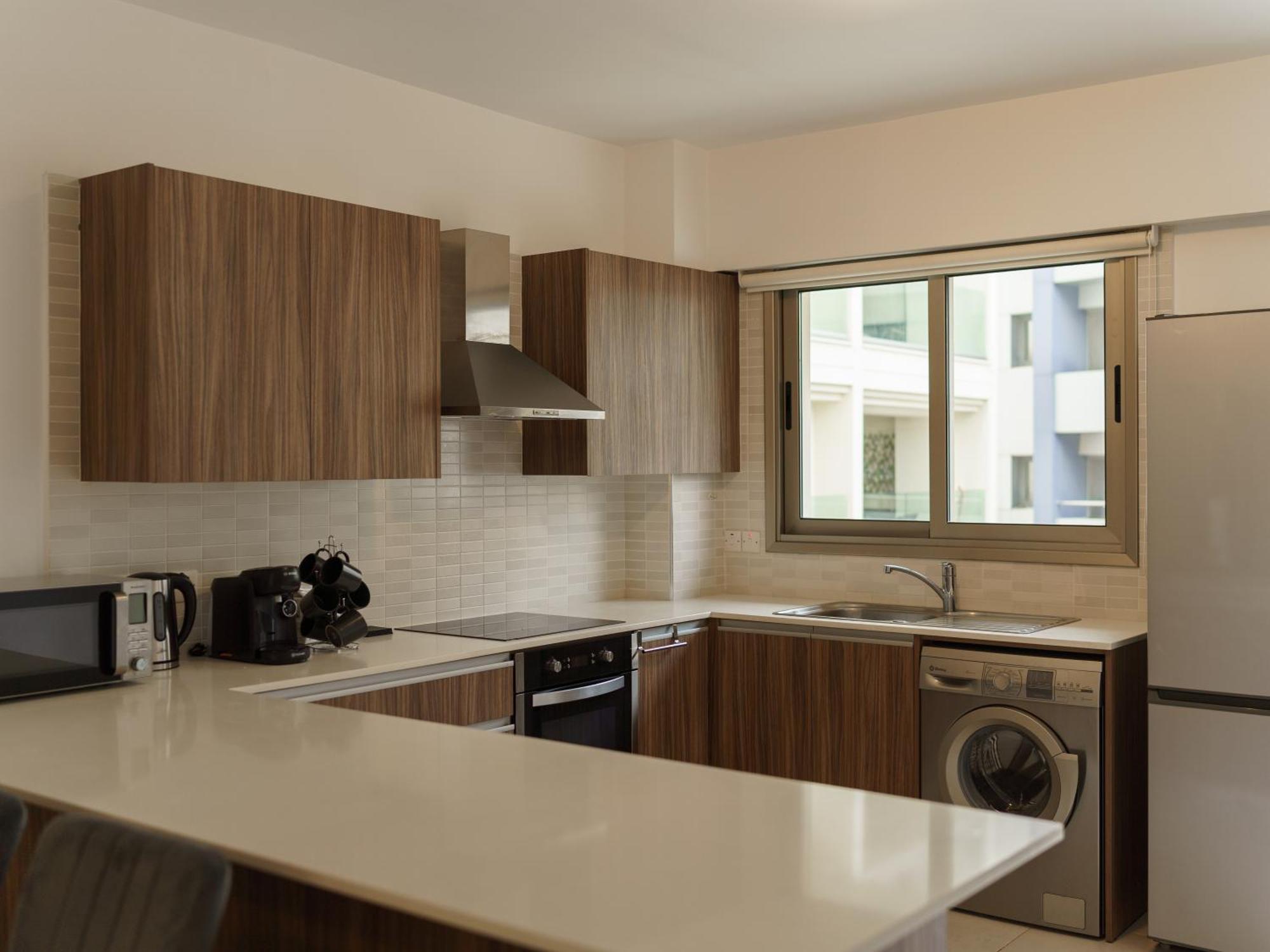 Halcyon Central Apartment Larnaca Ngoại thất bức ảnh