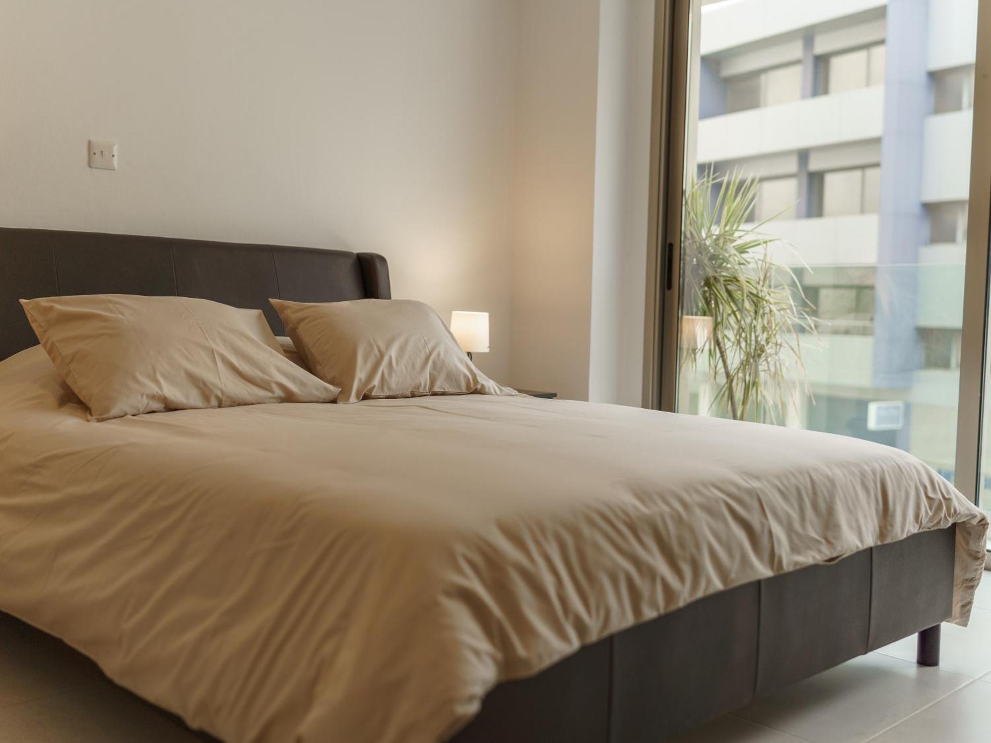 Halcyon Central Apartment Larnaca Ngoại thất bức ảnh