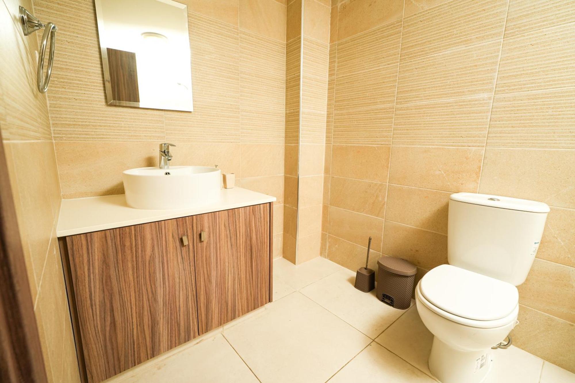Halcyon Central Apartment Larnaca Ngoại thất bức ảnh