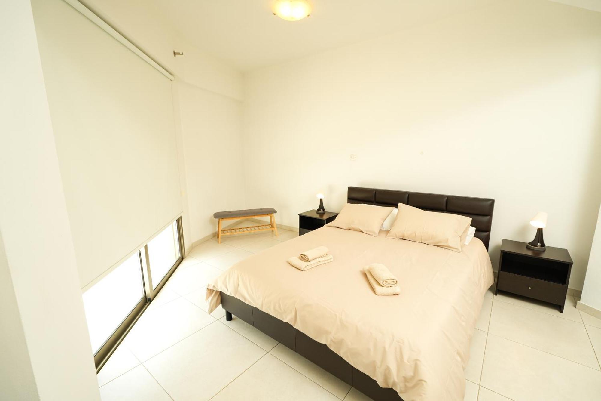 Halcyon Central Apartment Larnaca Ngoại thất bức ảnh